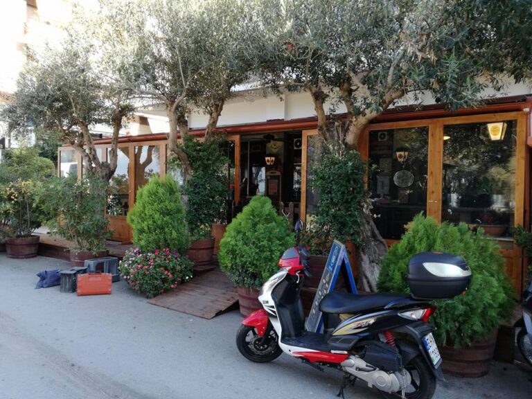 Galatiko Xorio Beer Hall.