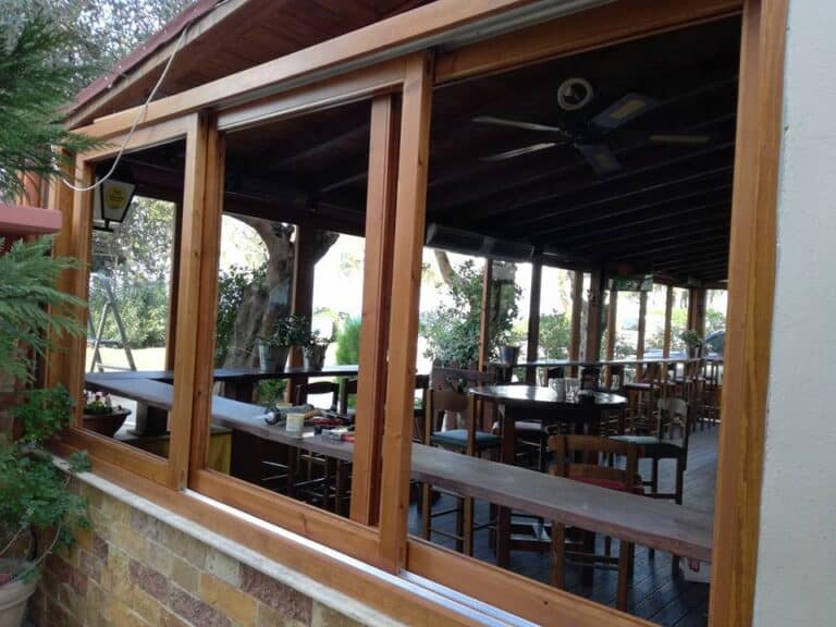 Galatiko Xorios Beer Hall.